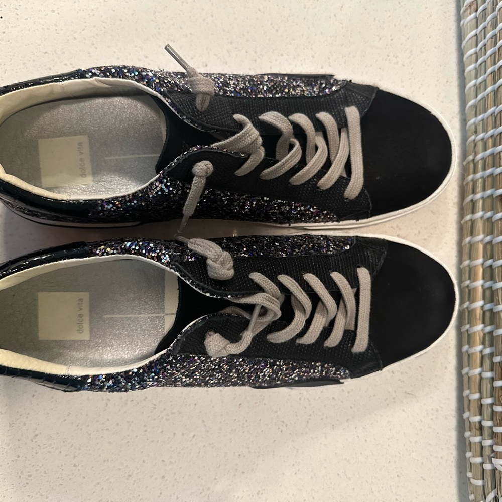 Women's Glitter Sneakers - Picture 3 of 4